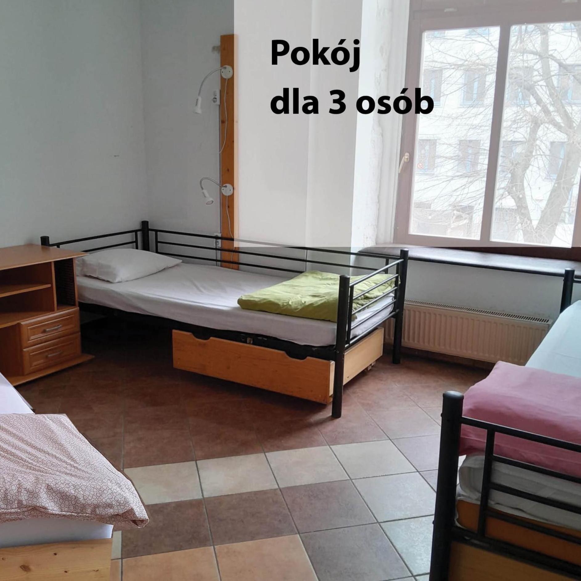 Hostel Music *